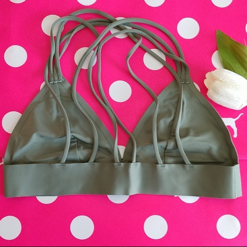 Size M 🌺PINK VICTORIA'S SECRET BRALETTE.nwt - Picture 2 of 6